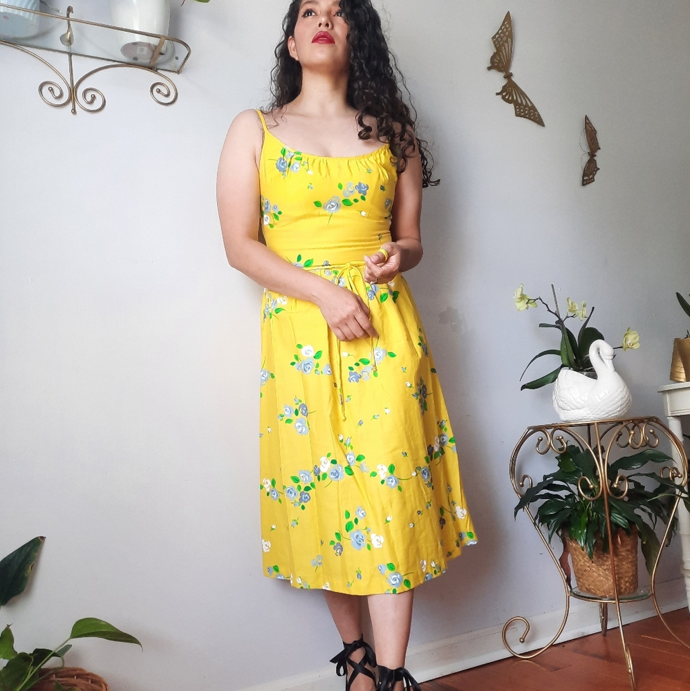 Vintage yellow floral sun dress
